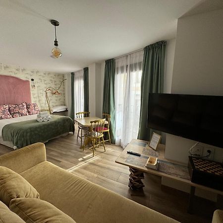 Ateneo Cuenca Suites Con Cocina En El Casco Historico Buitenkant foto