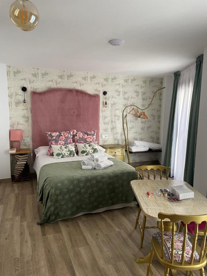 Ateneo Cuenca Suites Con Cocina En El Casco Historico Buitenkant foto
