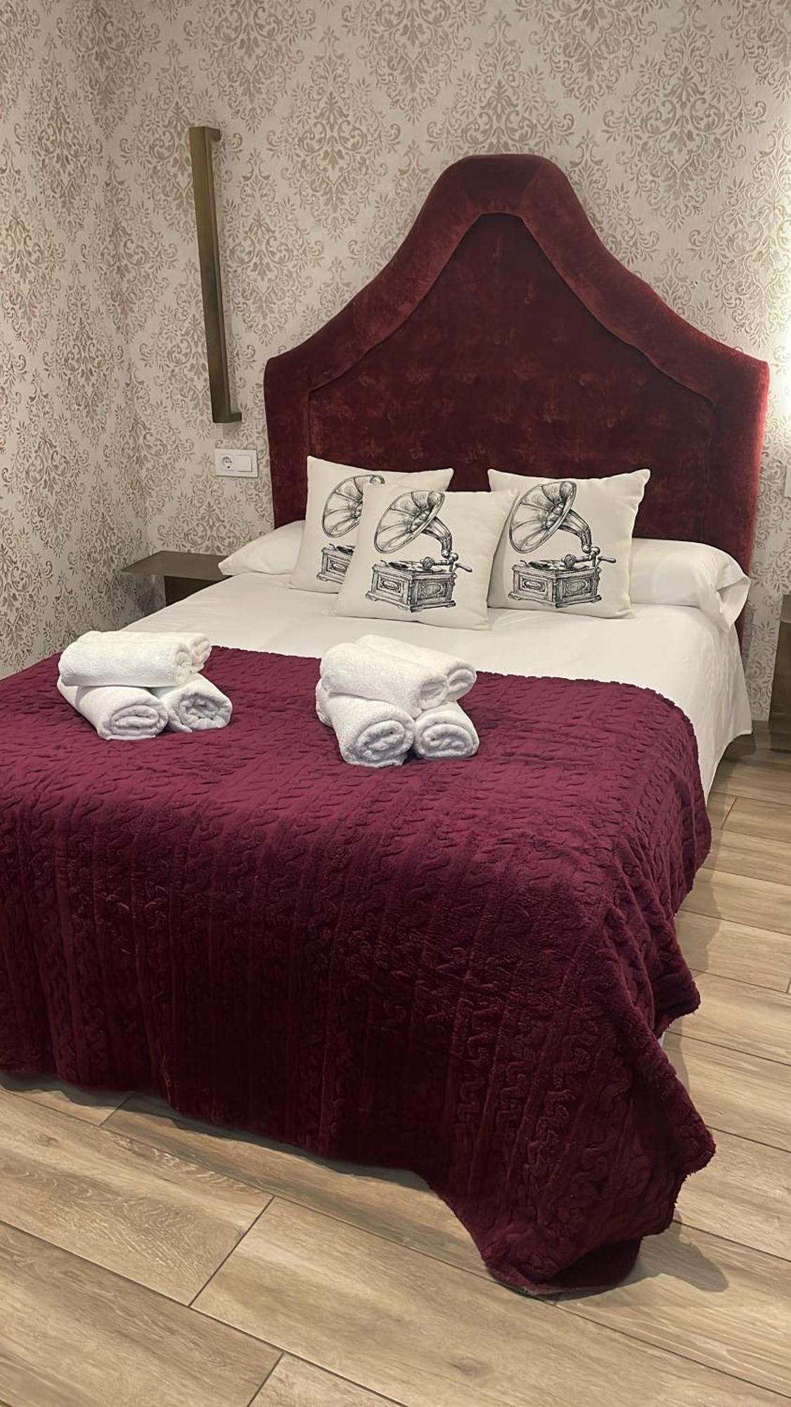 Ateneo Cuenca Suites Con Cocina En El Casco Historico Buitenkant foto