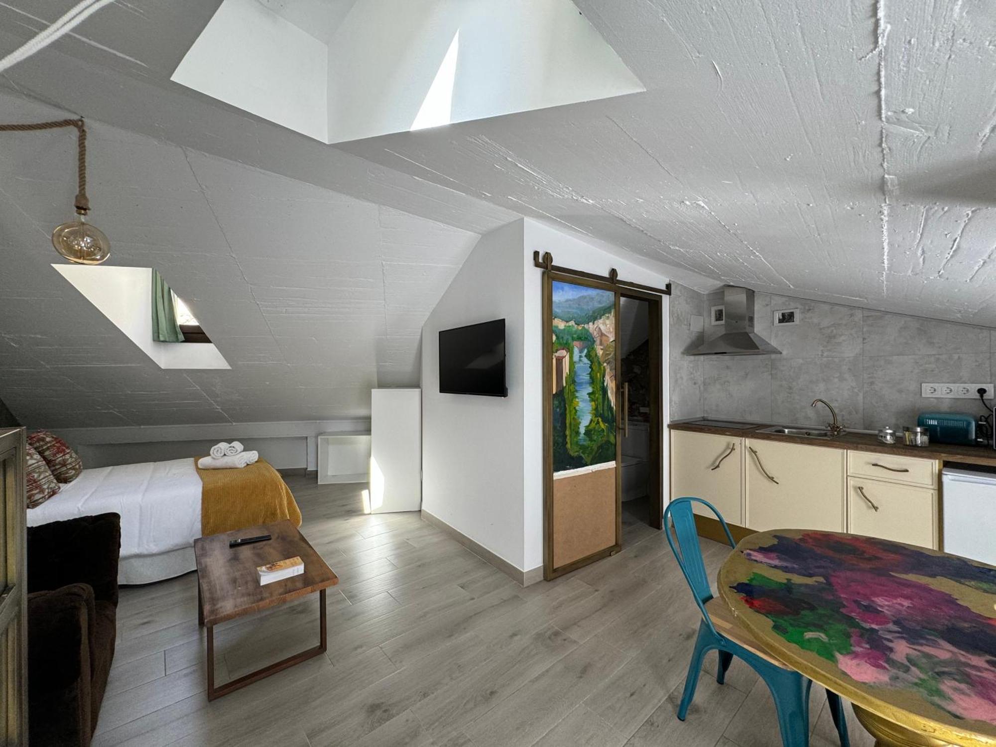 Ateneo Cuenca Suites Con Cocina En El Casco Historico Buitenkant foto