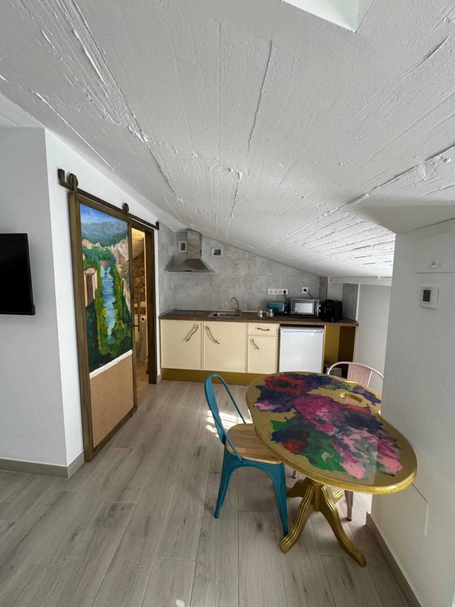 Ateneo Cuenca Suites Con Cocina En El Casco Historico Buitenkant foto