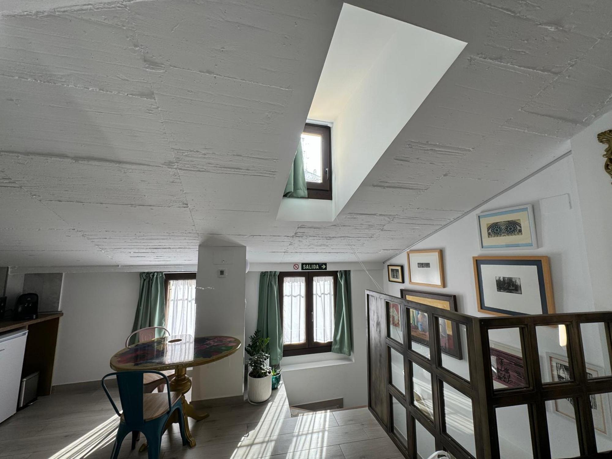 Ateneo Cuenca Suites Con Cocina En El Casco Historico Buitenkant foto