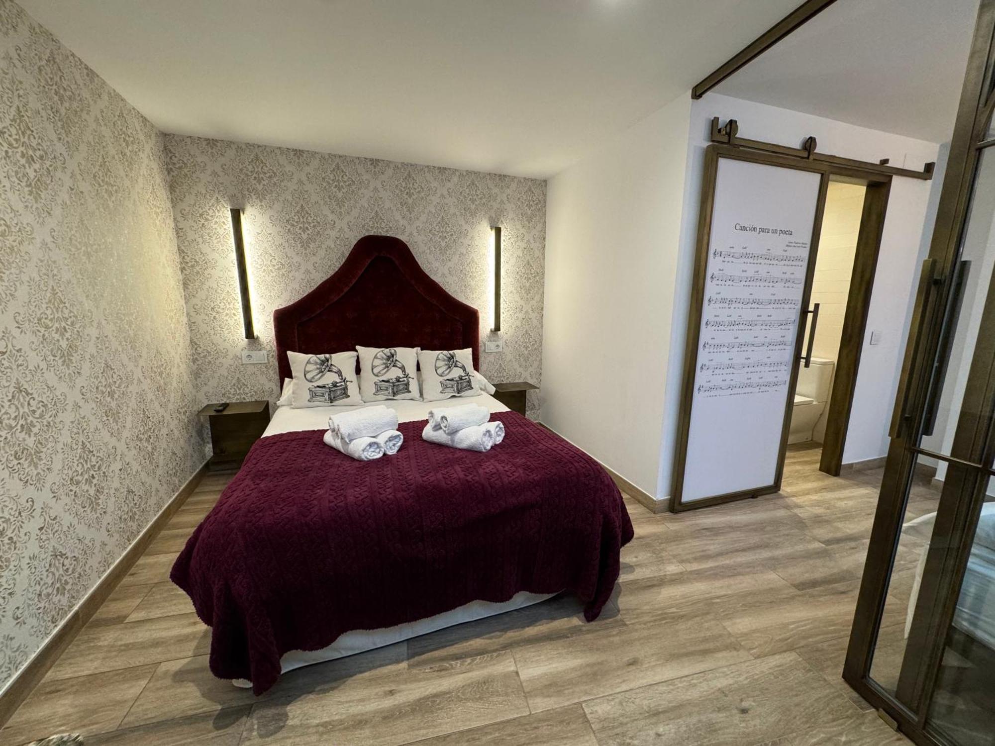 Ateneo Cuenca Suites Con Cocina En El Casco Historico Buitenkant foto